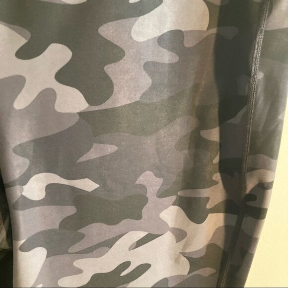 LOLE Sz XXL Camo High Rise Comfort Waist Full Length Leggings - Picture 3 of 8